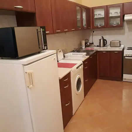 Piac Utcai Πανσιόν *