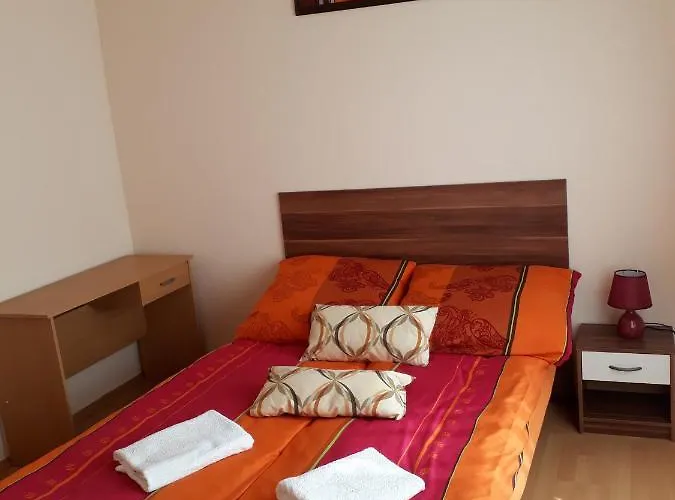 Piac Utcai Pensión Debrecen